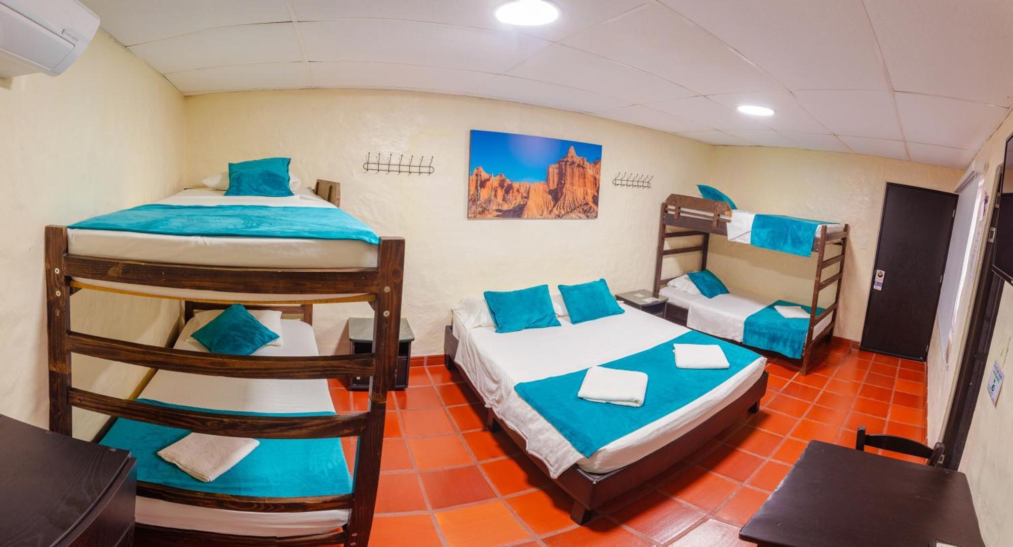 Hotel Villa Paraiso Villavieja Buitenkant foto