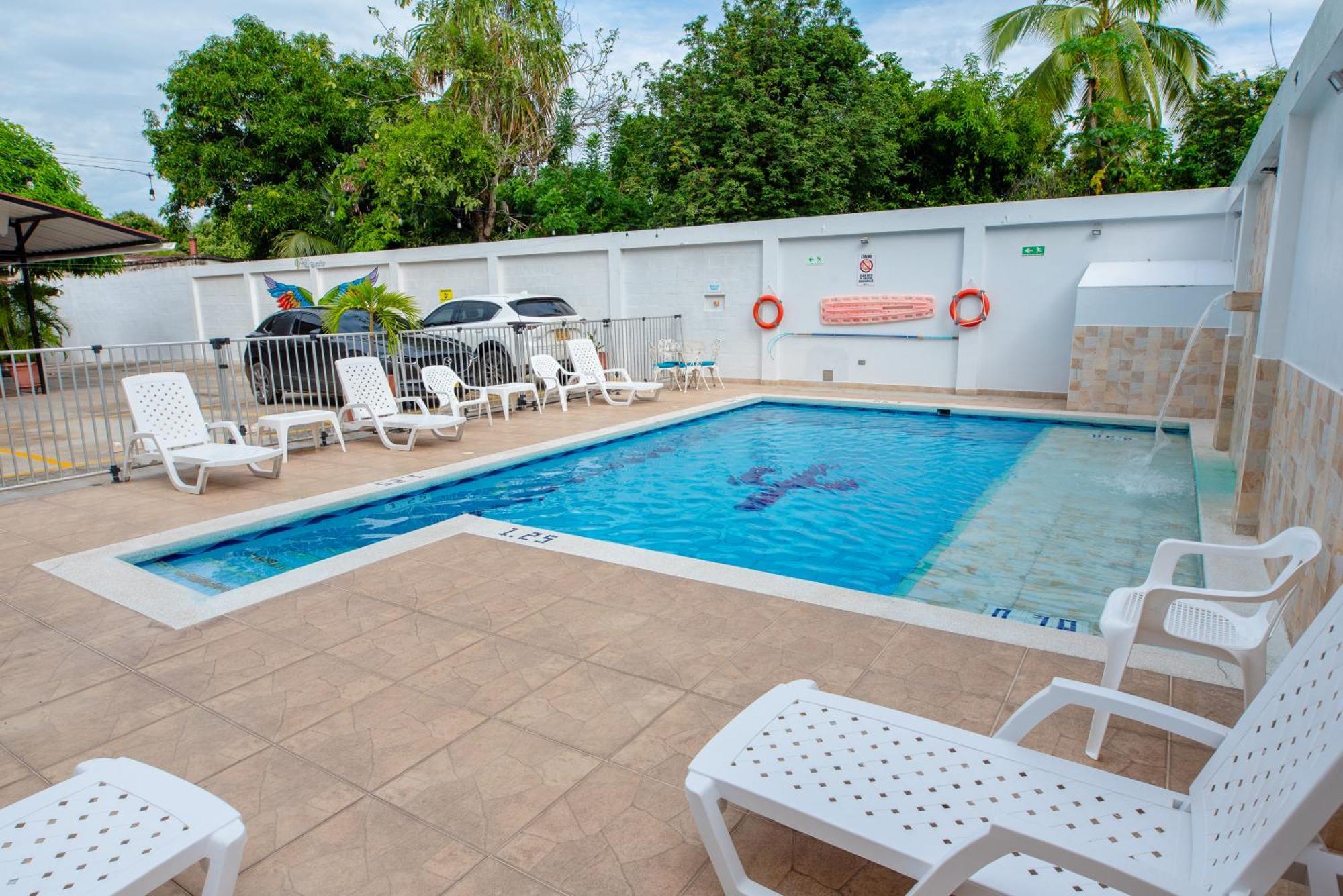 Hotel Villa Paraiso Villavieja Buitenkant foto